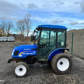 New Holland<br>Boomer 40<br>Mini tractor<br>65 plated tractors / 2015